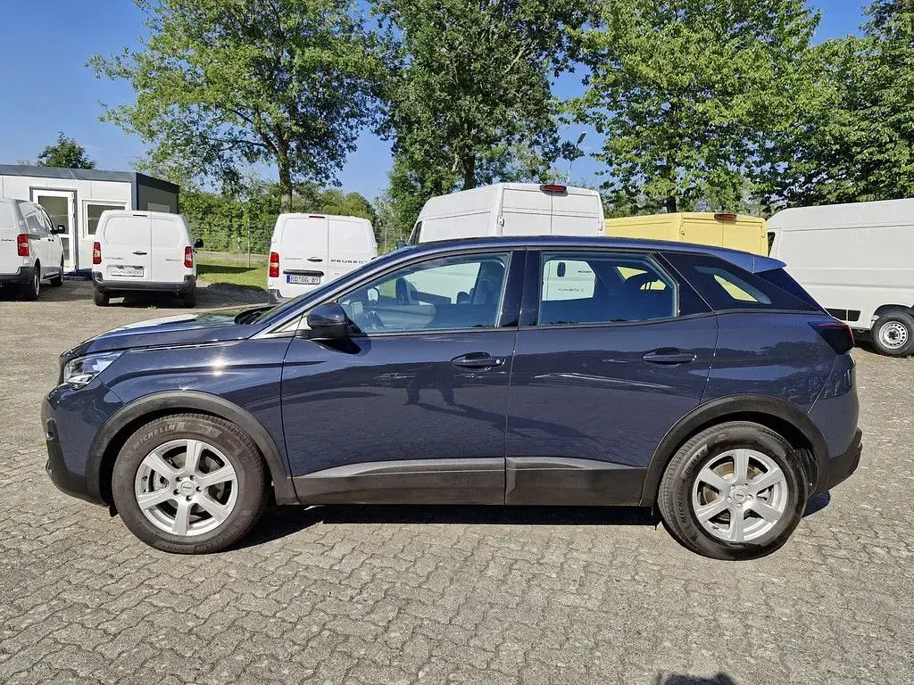 Gebraucht Peugeot 3008 Active 131 PS (96 kW) 2019 Grau SUV