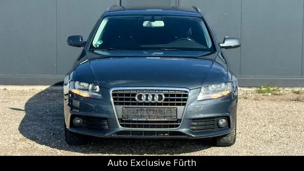 Gebraucht Audi A4 Attraction 143 PS (105 kW) 2011 Grau Kombi
