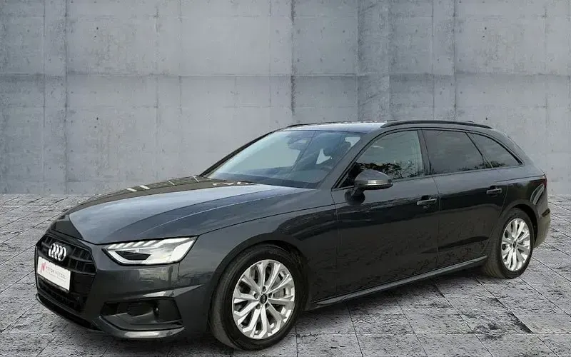 Gebraucht Audi A4 Advanced 265 PS (194 kW) 2022 Grau Kombi