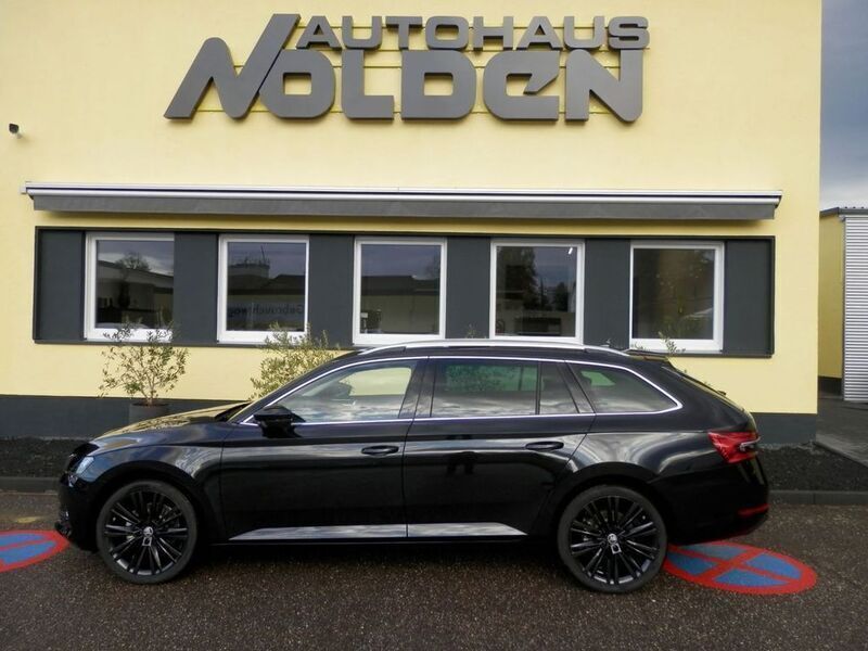 Blackmagicperleffekt Gebraucht 2022 Skoda Superb Style Kombi | 37.850 € - Bild 1/4