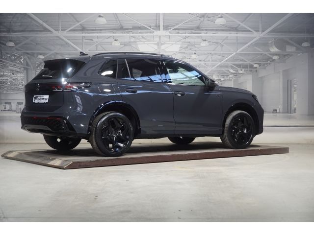 Gebraucht VW Tiguan R-line 204 PS (150 kW) 2024 Uranograu SUV