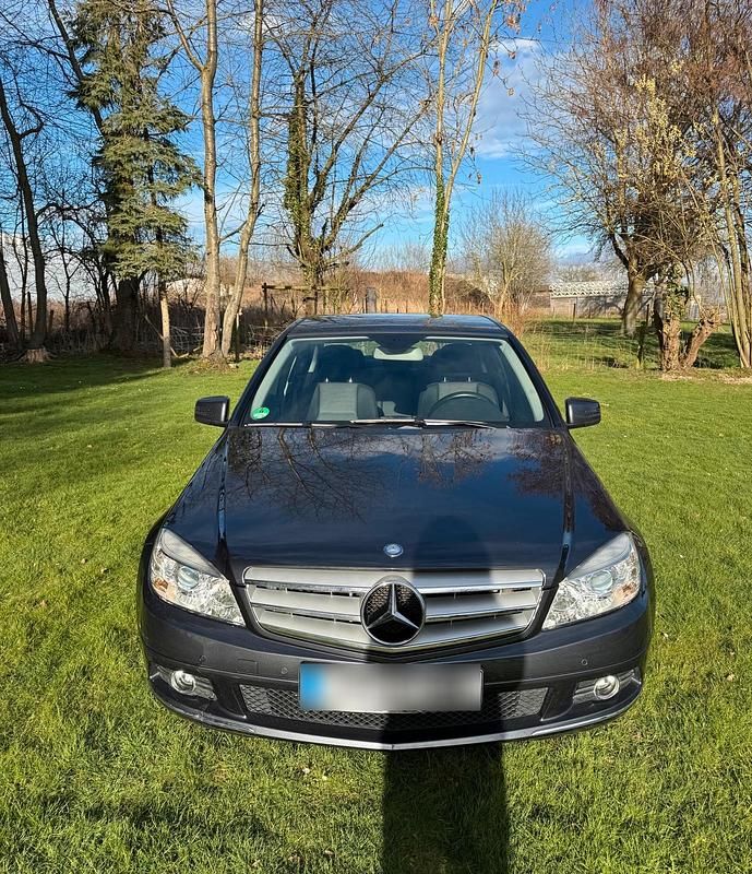 Gebraucht Mercedes C180 156 PS (114 kW) 2010 Grau Limousine
