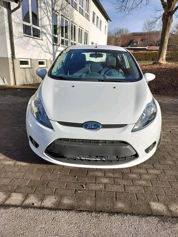 Gebraucht Ford Fiesta 82 PS (60 kW) 2010 Kleinwagen