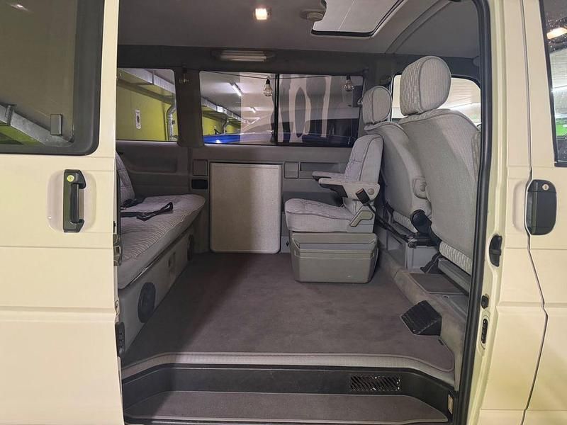 Second-hand VW T4 78 CP (57 kW) 1991 Alb Van