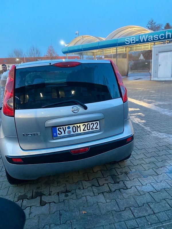 Gebraucht Nissan Note 86 PS (63 kW) 2006 Grau Kleinwagen