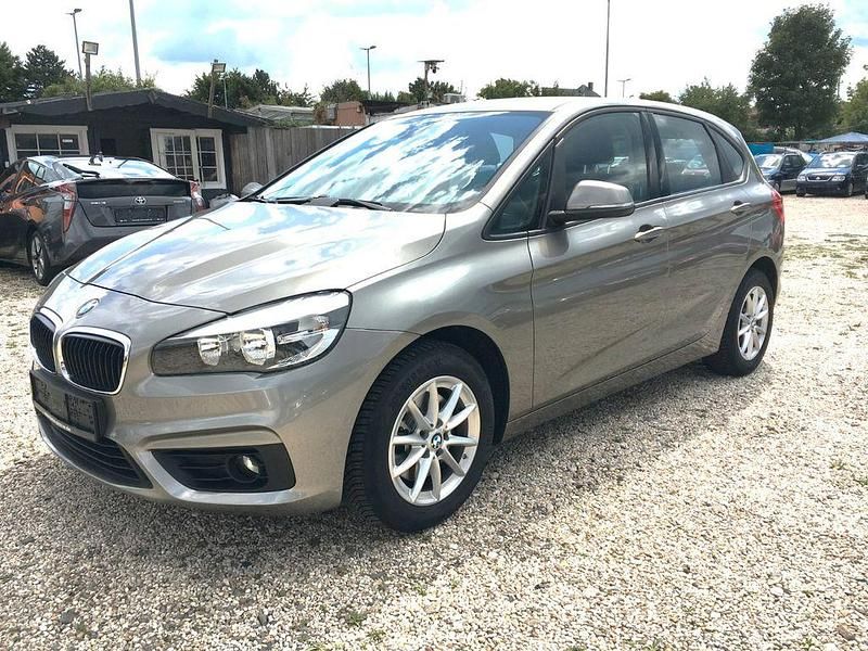 Gebraucht BMW 218 Basis 136 PS (100 kW) 2015 Silber Kombi