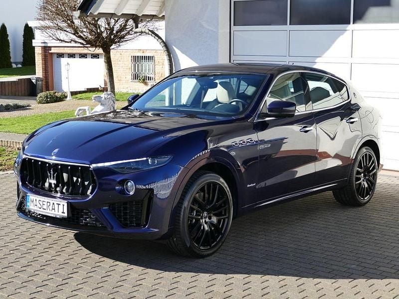 Gebraucht Maserati Levante 275 PS (202 kW) 2021 Blu passione met. SUV