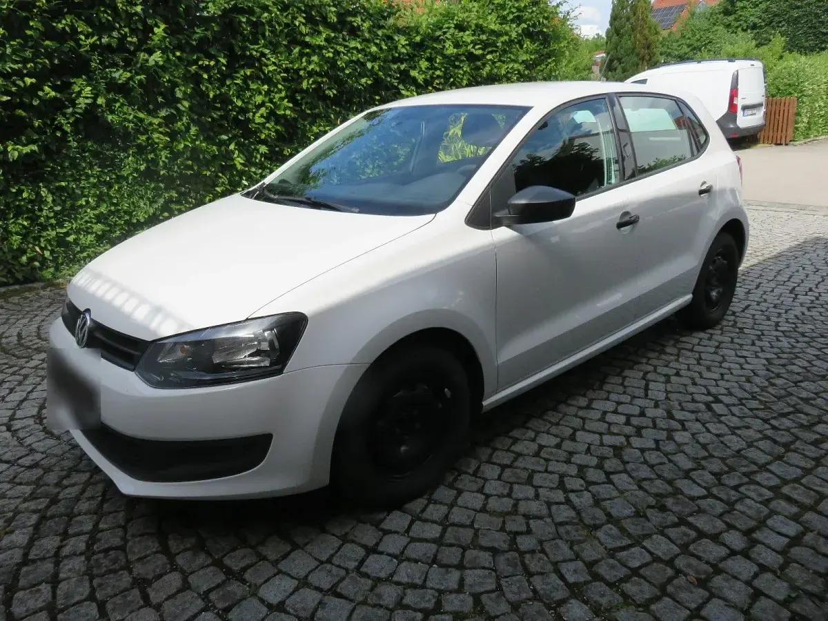 Gebraucht VW Polo 60 PS (44 kW) 2012 Weiß Kleinwagen