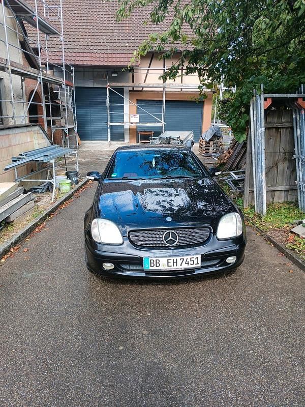 Schwarz Gebraucht 2000 Mercedes SLK200 Cabrio | 4.600 € (Fairer Preis) - Bild 1/4