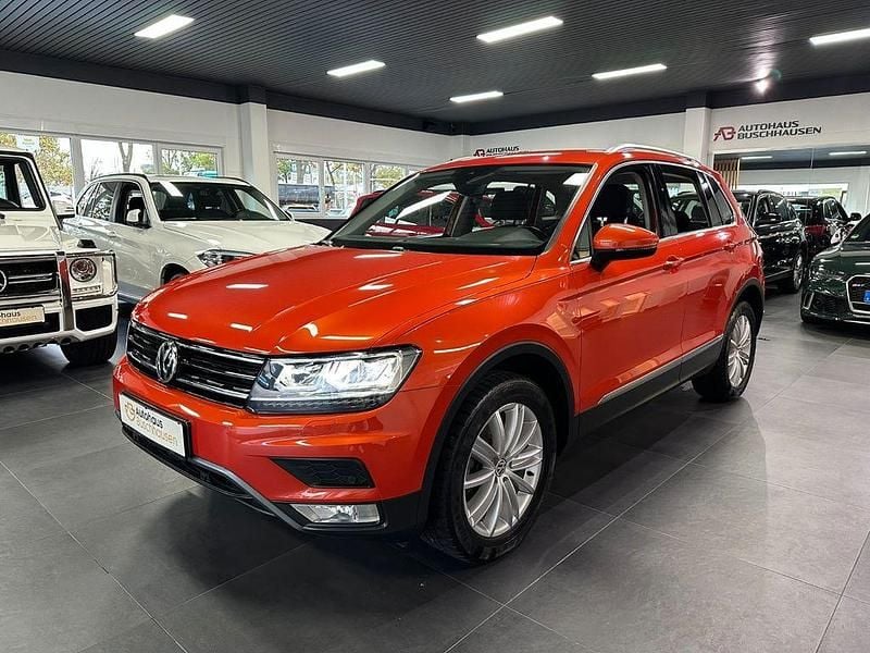 Habaneroorangemetallic Gebraucht 2017 VW Tiguan Highline SUV | 20.920 € (Superpreis) - Bild 1/4