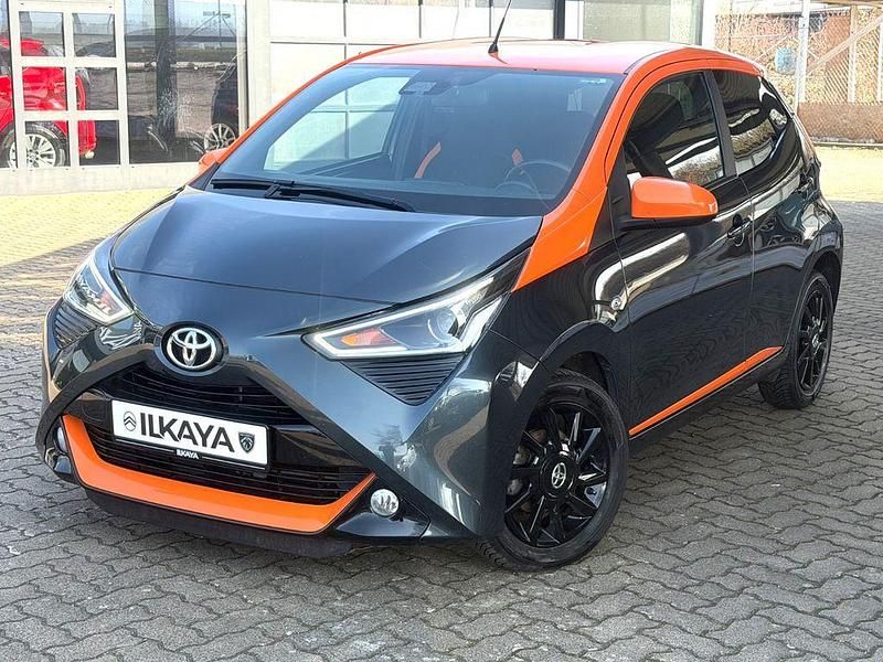 Gebraucht Toyota Aygo 72 PS (52 kW) 2020 Grau Kleinwagen