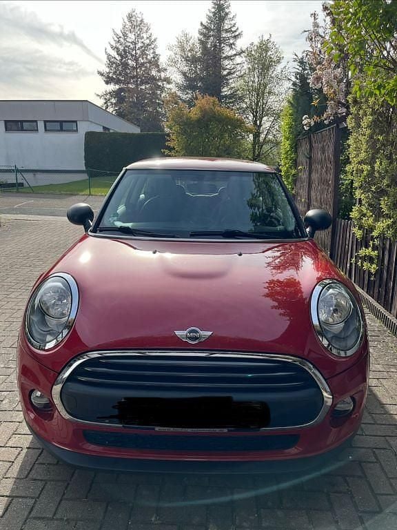 Gebraucht Mini ONE 102 PS (75 kW) 2017 Rot Kleinwagen