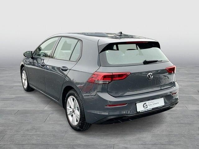 Gebraucht VW Golf VIII Life 116 PS (85 kW) 2023 Grau Limousine