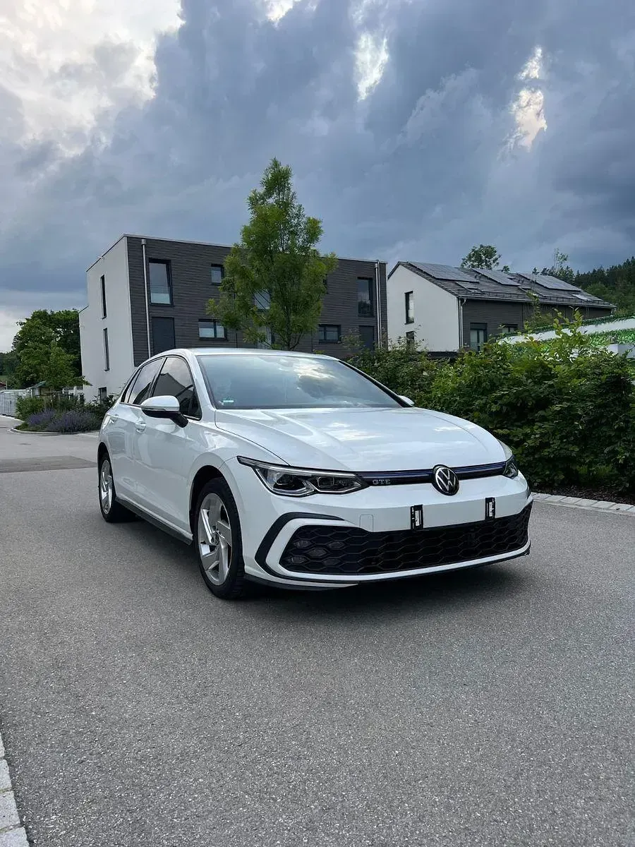 Gebraucht VW Golf VIII GTE 245 PS (180 kW) 2021 Weiß Limousine