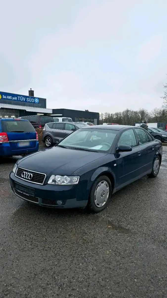Gebraucht Audi A4 101 PS (74 kW) 2002 Blau Limousine