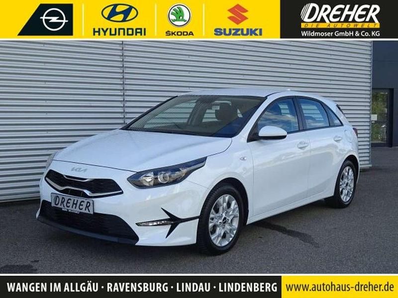 Weiß Gebraucht 2024 Kia Ceed Limousine | 20.990 € (Superpreis) - Bild 1/4