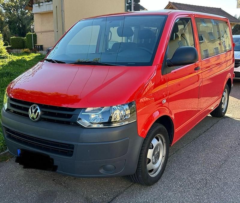 Rot Gebraucht 2011 VW T5 Van | 16.299 € (Guter Preis) - Bild 1/4