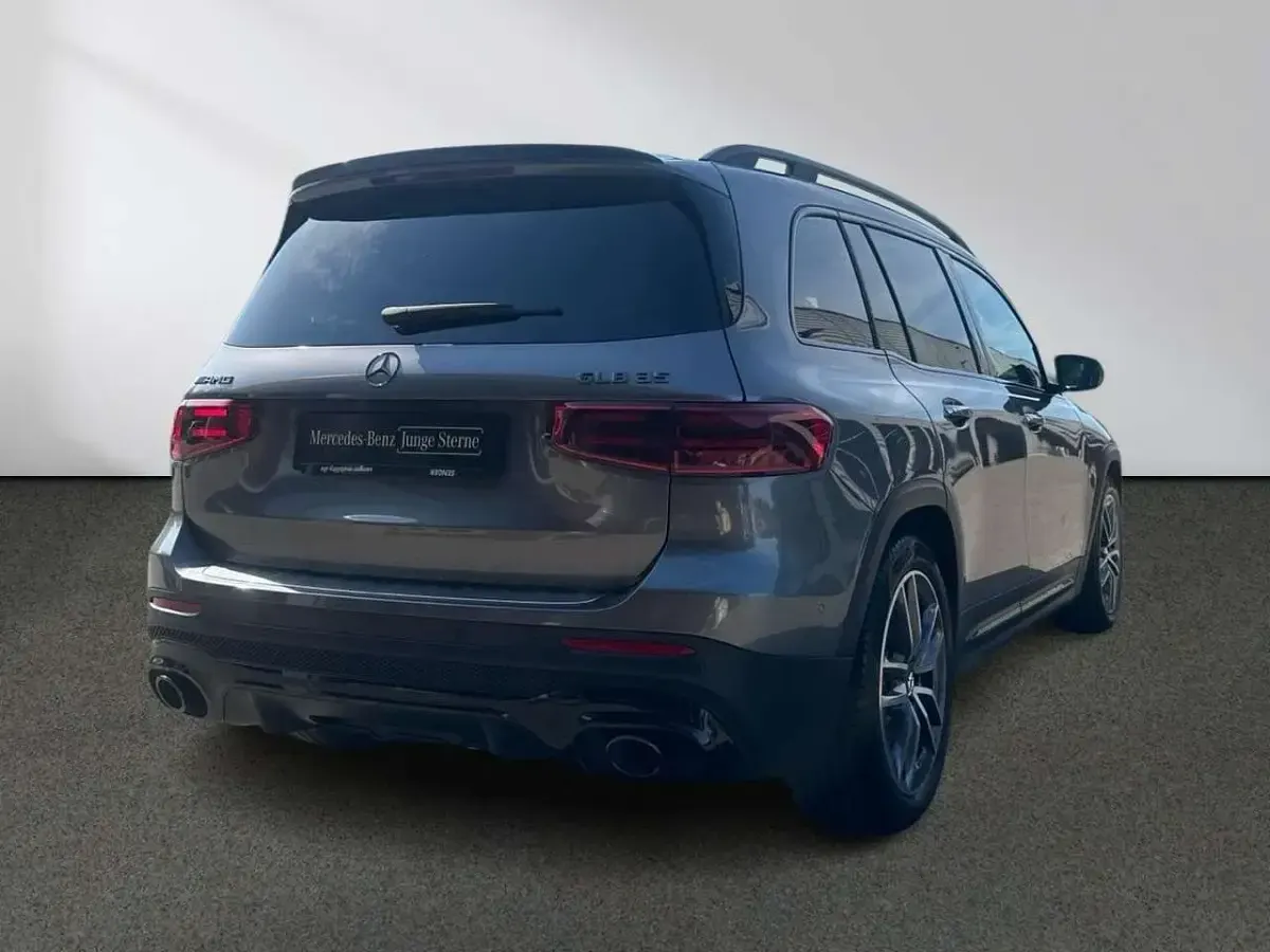 Gebraucht Mercedes GLB35 AMG 306 PS (225 kW) 2024 Lack mountaingrau SUV