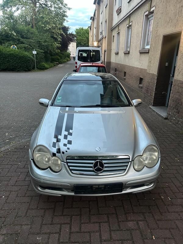 Silber Gebraucht 2001 Mercedes C230 Coupé | 1.200 € (Superpreis) - Bild 1/4