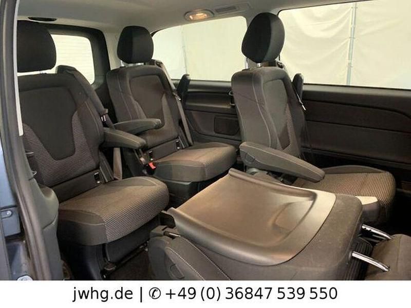 Gebraucht Mercedes EQV300 150 kW (204 PS) 2021 Grau Van / Kleinbus