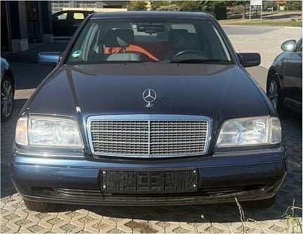 Blau Gebraucht 1996 Mercedes C200 Limousine | 3.800 € (Fairer Preis) - Bild 1/4