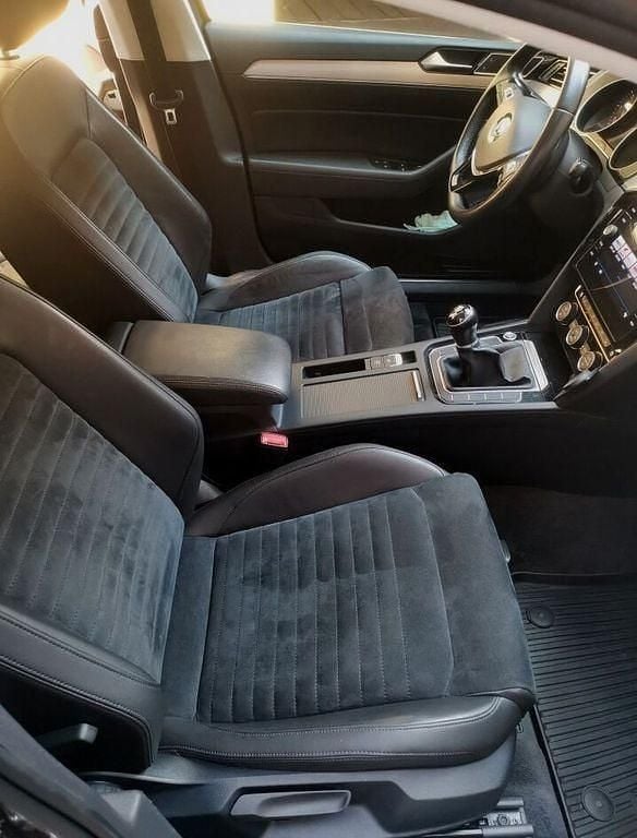 Gebraucht VW Passat Highline 150 PS (110 kW) 2018 Schwarz Kombi