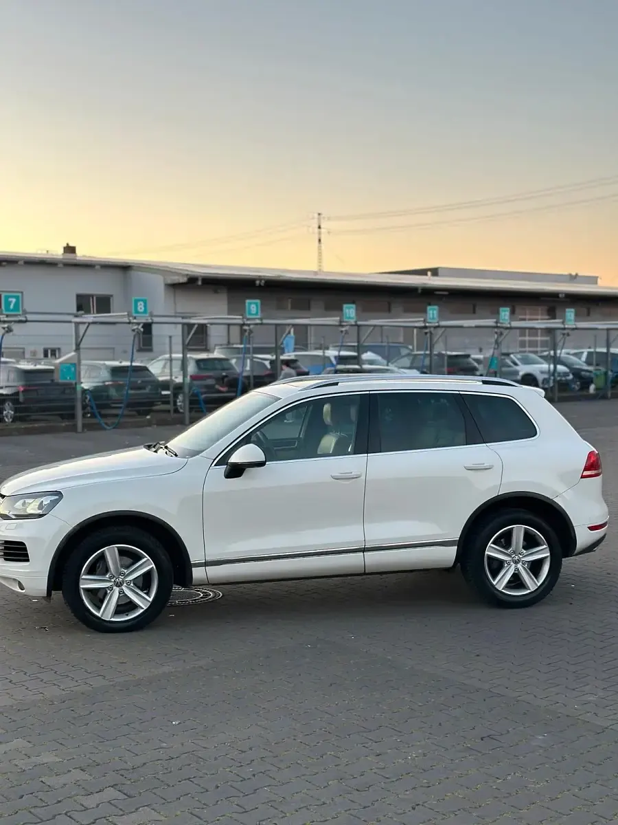 Gebraucht VW Golf VI Exclusive 245 PS (180 kW) 2011 Weiß Kleinwagen