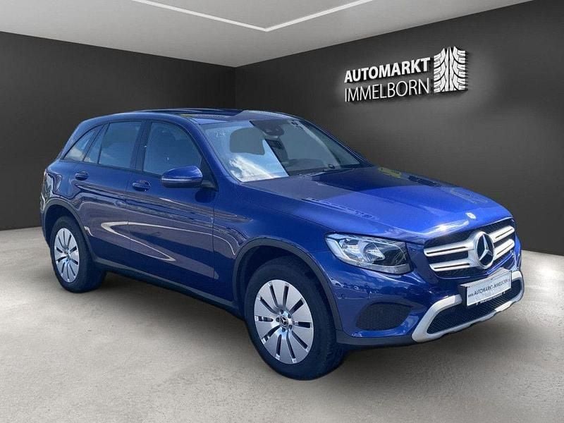 Blau Gebraucht 2018 Mercedes GLC350 SUV | 28.890 € - Bild 1/3