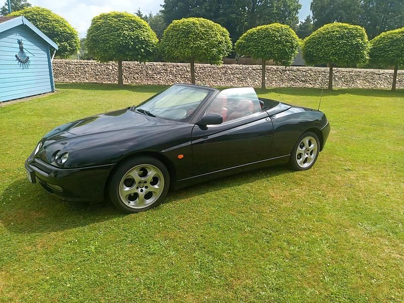 Gebraucht Alfa Romeo Spider 155 PS (114 kW) 1998 Schwarz Cabrio