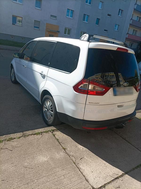 Second-hand Ford Galaxy 150 CP (110 kW) 2007 Alb Monovolum