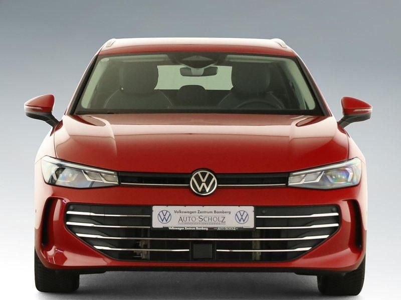 Gebraucht VW Passat 150 PS (110 kW) 2024 Rot Kombi