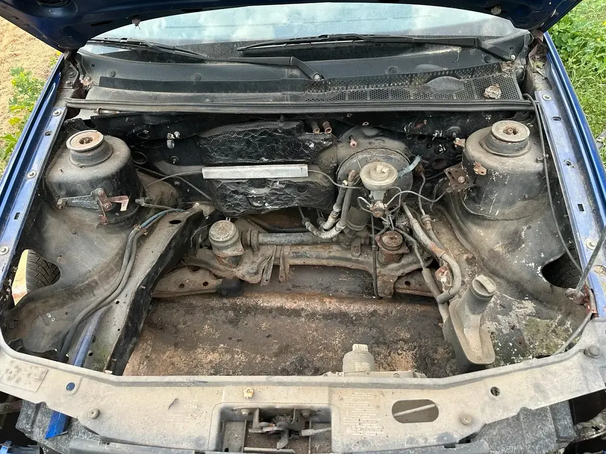 Brugt VW Vento 175 HK (128 kW) 1992 Blå Sedan