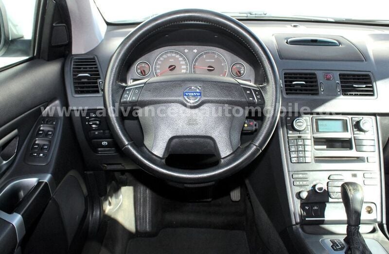 Gebraucht Volvo XC90 Momentum 185 PS (136 kW) 2007 Silber SUV