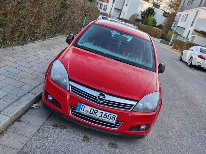 Gebraucht Opel Astra Selection 116 PS (85 kW) 2009 Rot Coupé