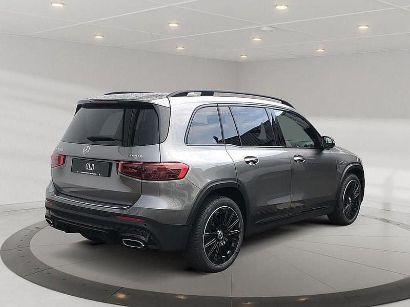 Gebraucht Mercedes GLB220 190 PS (139 kW) 2025 Grau metalliclack mountaingrau SUV