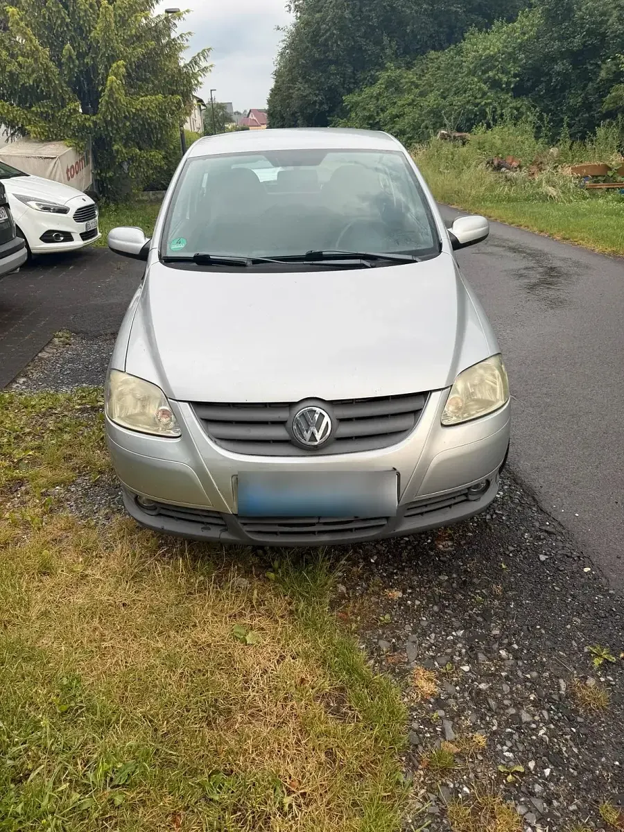 Gebraucht VW Fox 54 PS (39 kW) 2006 Silber Kleinwagen