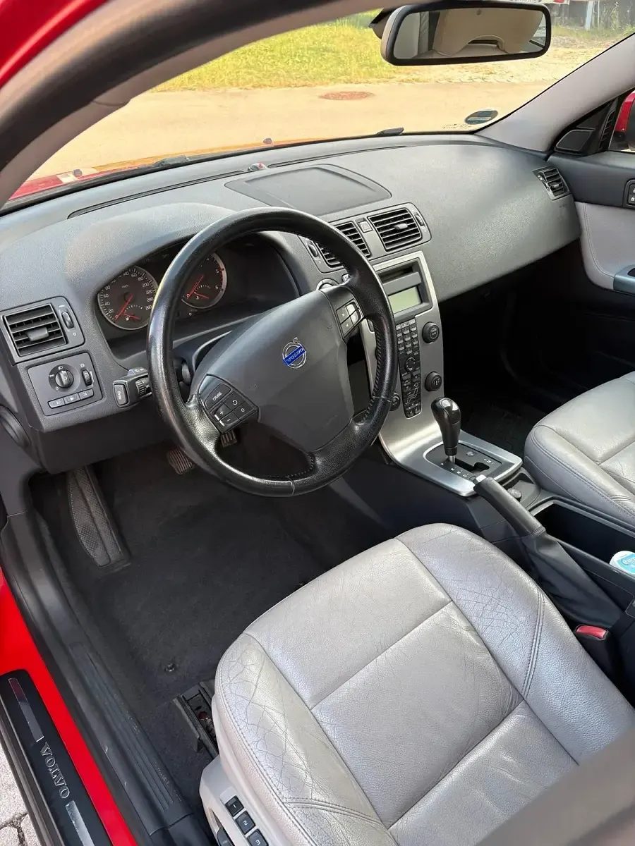 Gebraucht Volvo V50 180 PS (132 kW) 2006 Rot Kombi