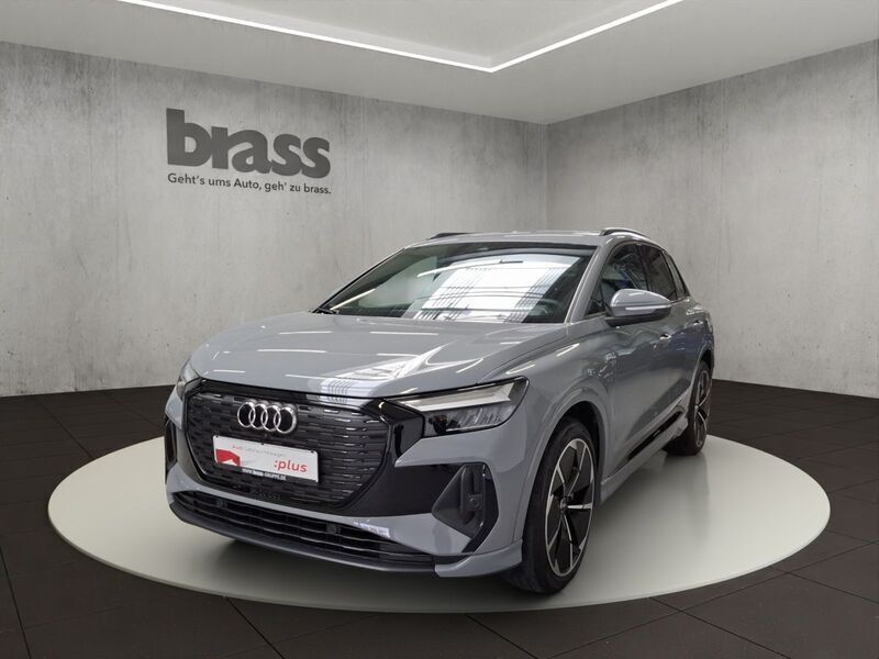 Kieselgrau Gebraucht 2021 Audi Q4 e-tron Ambiente SUV | 39.700 € (Teuer) - Bild 1/4