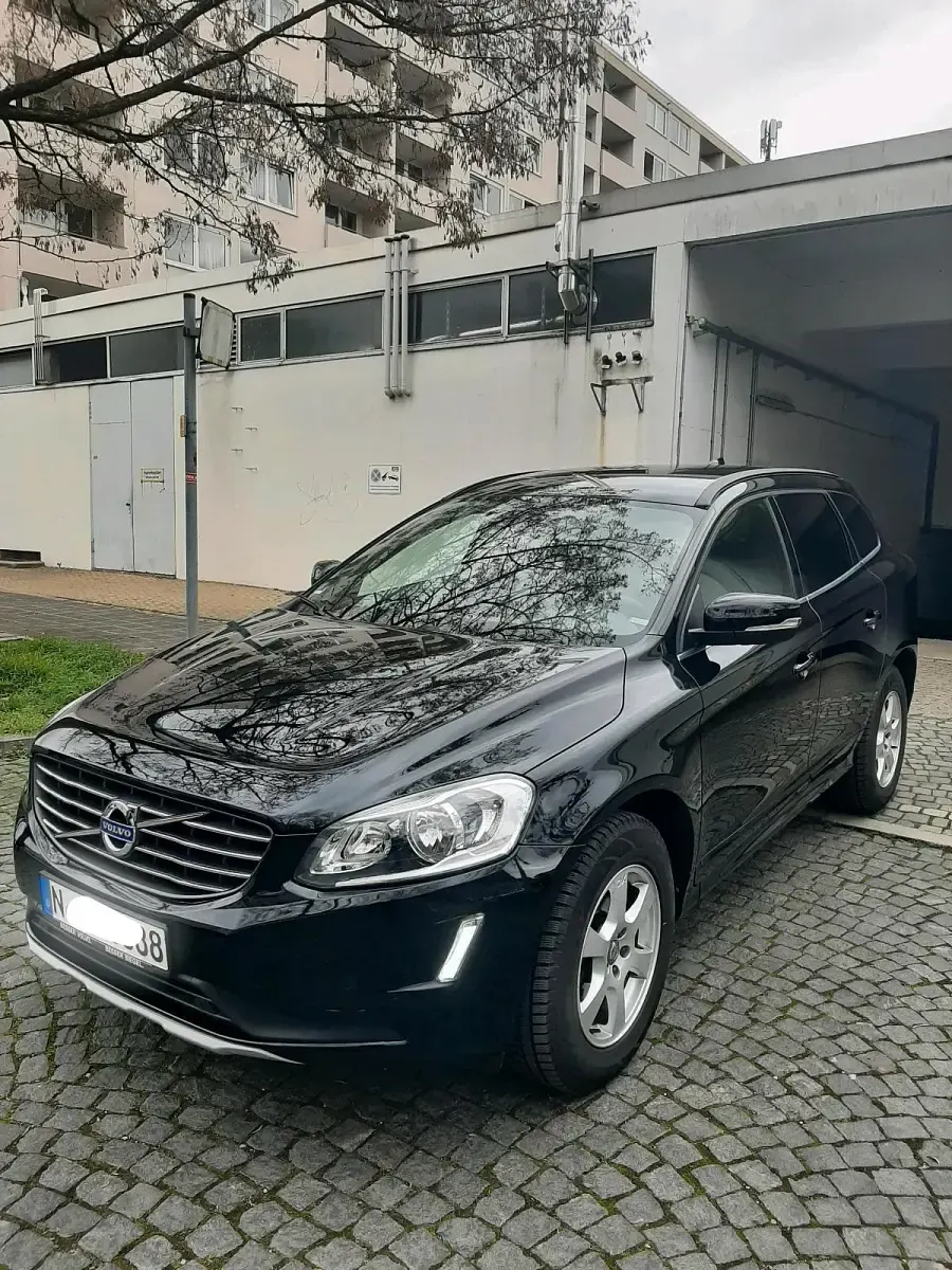Gebraucht Volvo XC60 150 PS (110 kW) 2017 Schwarz SUV