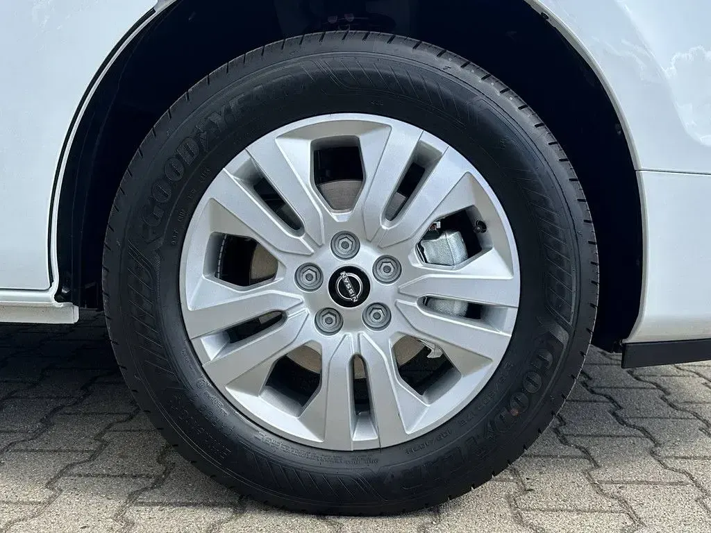 Neu Nissan Primastar Tekna 170 PS (125 kW) 2026 Weiß Van / Kleinbus