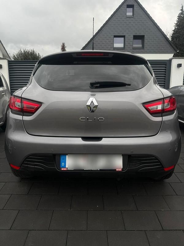 Gebraucht Renault Clio IV 73 PS (53 kW) 2014 Grau Kleinwagen