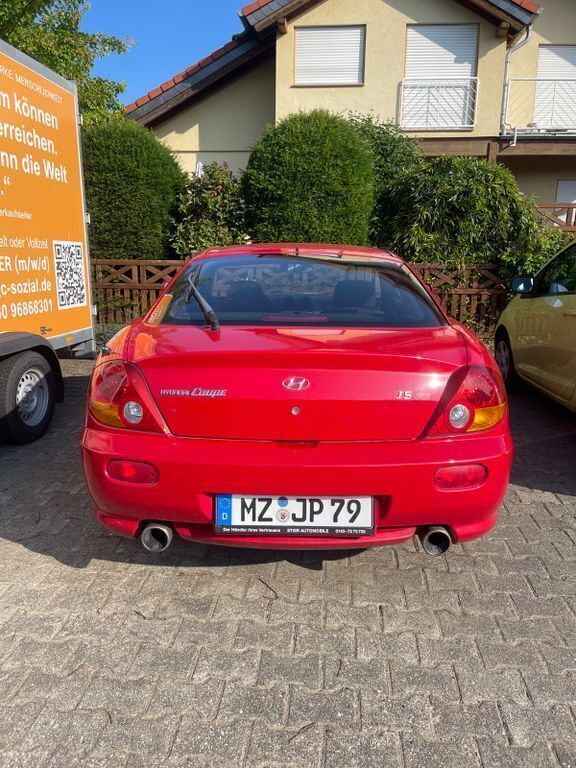 Rot Gebraucht 2003 Hyundai Coupé GLS Coupé | 2.500 € (Etwas zu teuer) - Bild 1/4