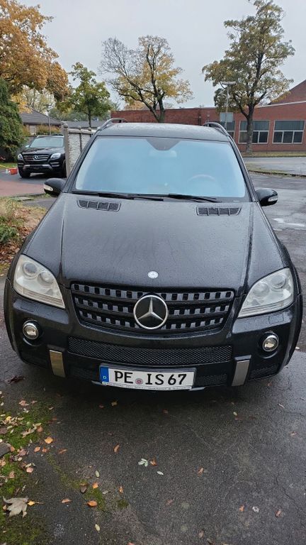 Schwarz Gebraucht 2008 Mercedes ML420 AMG line SUV | 7.499 € (Superpreis) - Bild 1/4