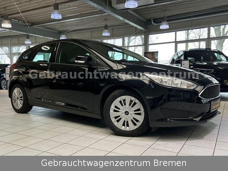 Gebraucht Ford Focus Business Edition 125 PS (91 kW) 2017 Schwarz Limousine