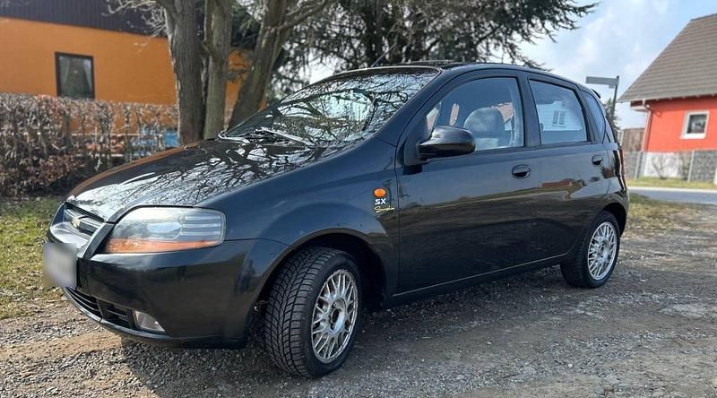 Gebraucht Chevrolet Aveo 69 PS (50 kW) 2005 Schwarz Limousine