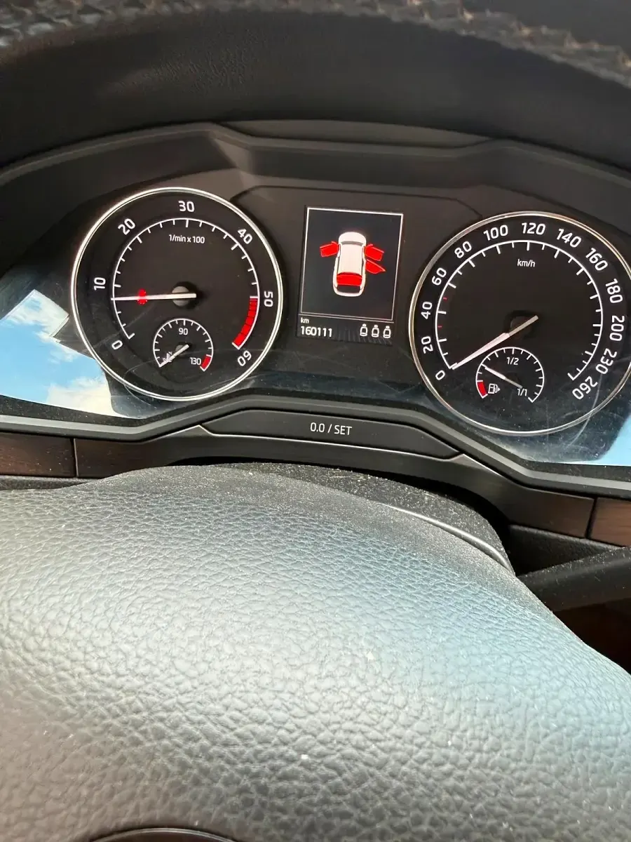 Gebraucht Skoda Superb 190 PS (139 kW) 2016 Weiß Kombi