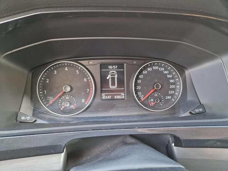 Gebraucht VW Multivan Comfortline 150 PS (110 kW) 2018 Van