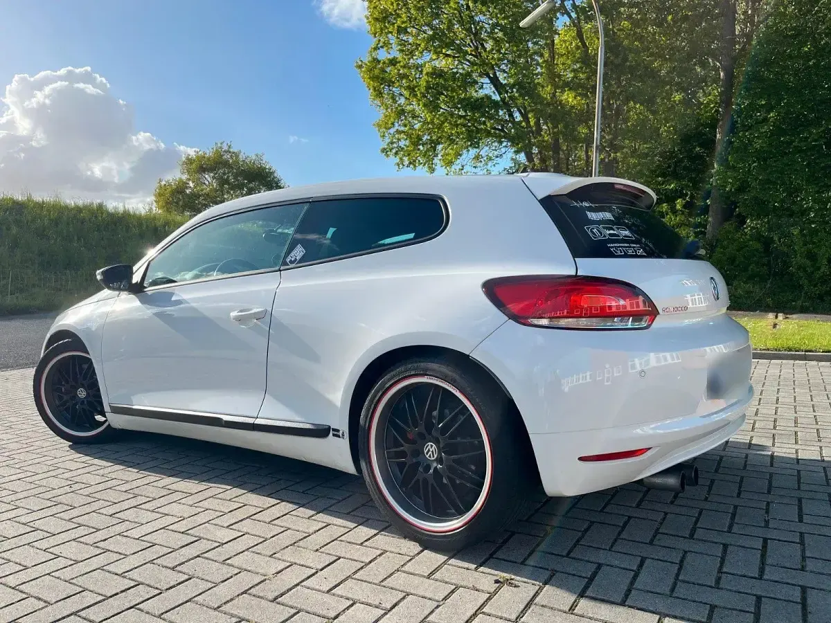 Gebraucht VW Scirocco 200 PS (147 kW) 2010 Weiß Coupé