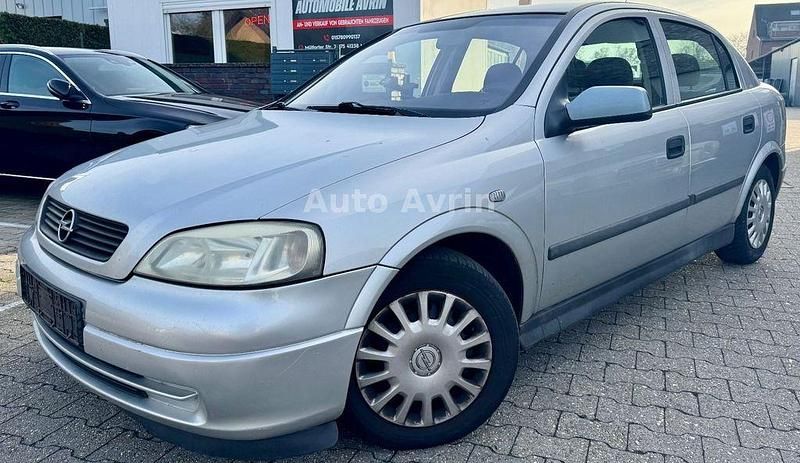 Gebraucht Opel Astra Elegance 101 PS (74 kW) 2001 Silber Limousine