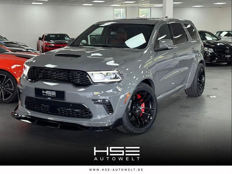 Grau Gebraucht 2021 Dodge Durango SUV | 55.990 € - Bild 1/2